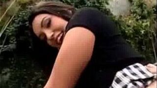 Тинка с большой задницей хочет твою сперму - порно видео