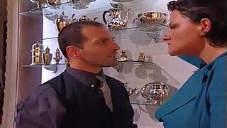 Мамаша с огромными сиськами нежелательный секс - порно видео