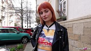 НЕМЕЦКИЙ СКАУТ - Худенькую сумасшедшую рыжую девушку Долли Дайсон жестко трахают на работе моделью - порно видео