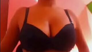 Грудастая телочка любительское веб-камера стриптиз - - порно видео